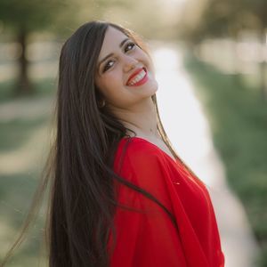 Meet your Posher, Farah